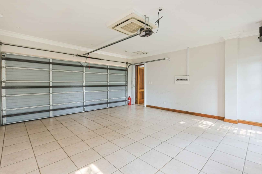 To Let 7 Bedroom Property for Rent in Brooklyn Gauteng