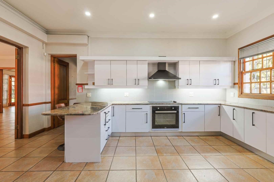 To Let 7 Bedroom Property for Rent in Brooklyn Gauteng