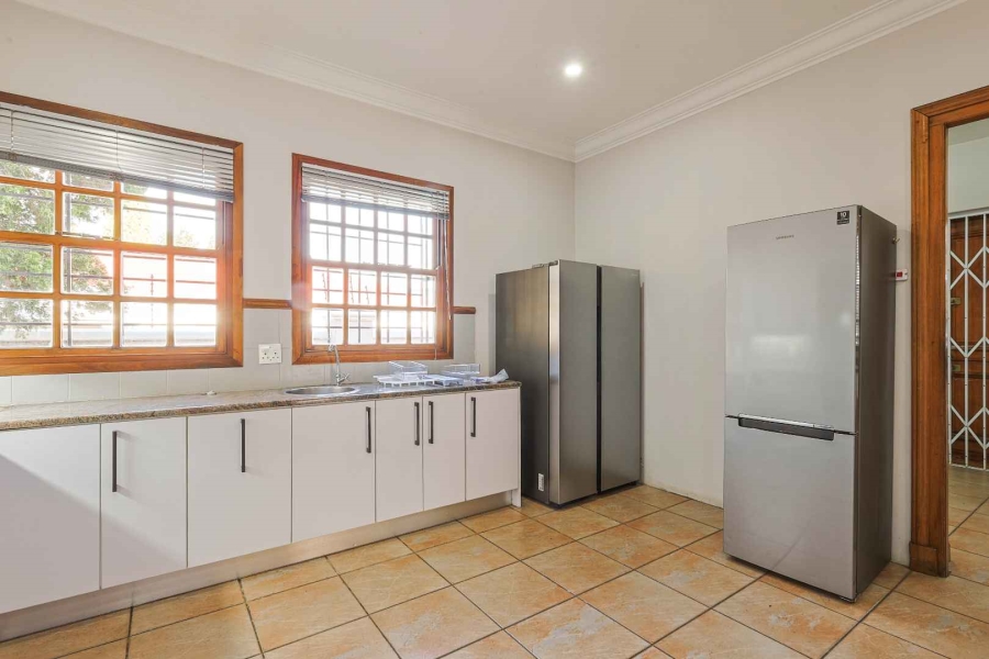 To Let 7 Bedroom Property for Rent in Brooklyn Gauteng