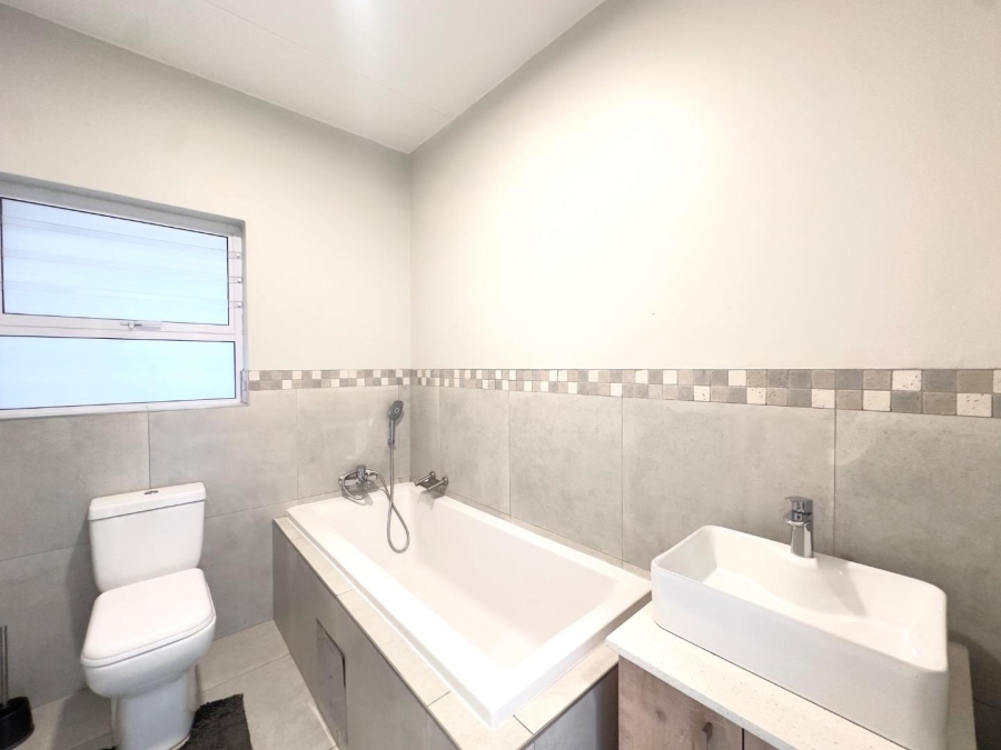 2 Bedroom Property for Sale in Equestria Gauteng