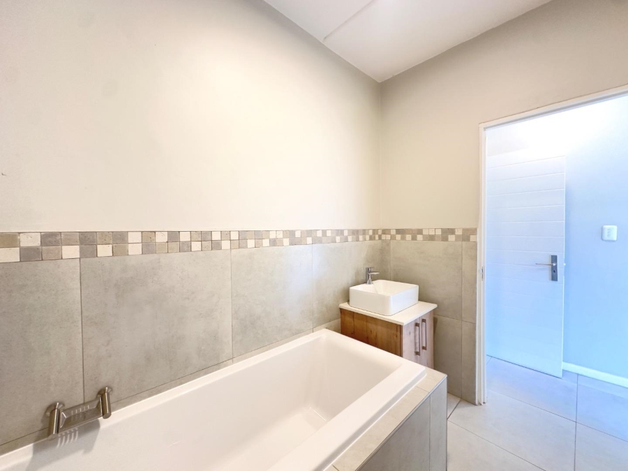 2 Bedroom Property for Sale in Equestria Gauteng