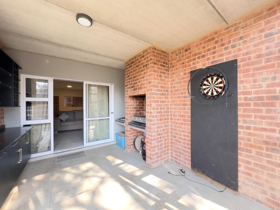 2 Bedroom Property for Sale in Equestria Gauteng