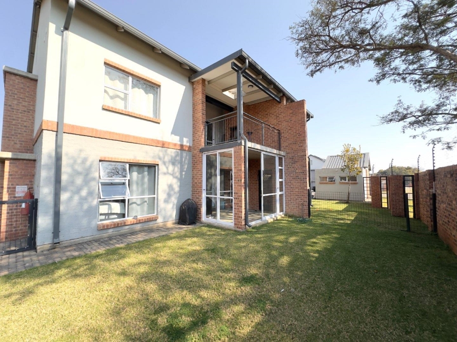 2 Bedroom Property for Sale in Equestria Gauteng