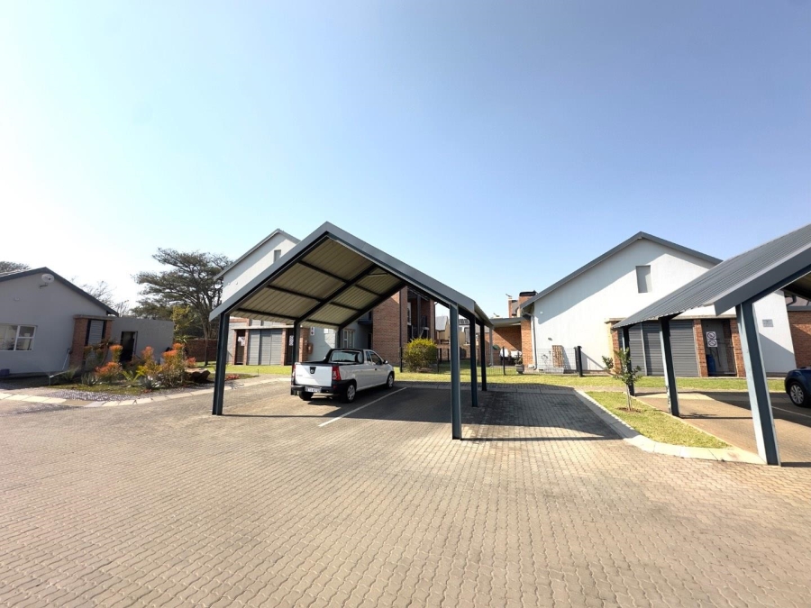 2 Bedroom Property for Sale in Equestria Gauteng