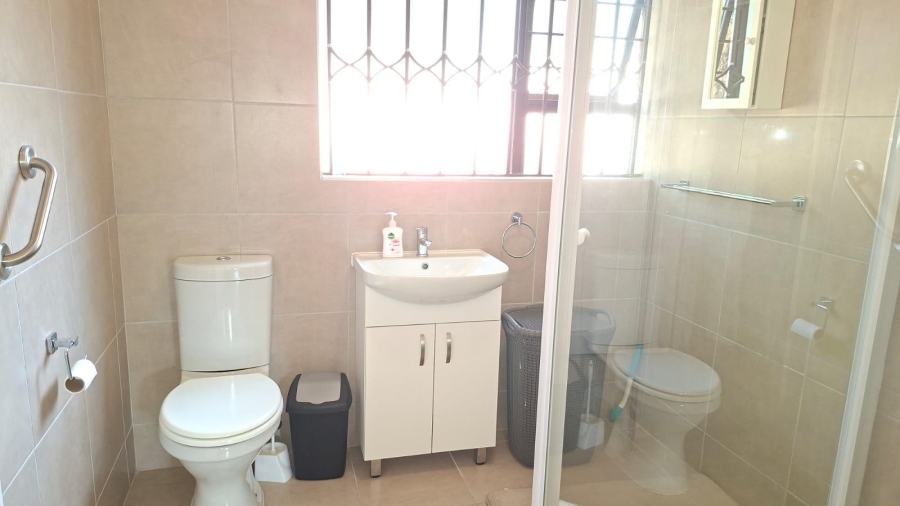 6 Bedroom Property for Sale in Sydenham Gauteng