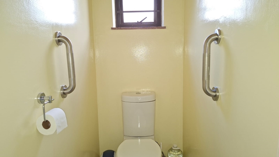 6 Bedroom Property for Sale in Sydenham Gauteng