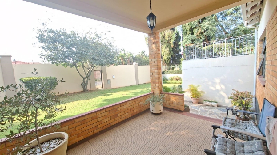 6 Bedroom Property for Sale in Sydenham Gauteng