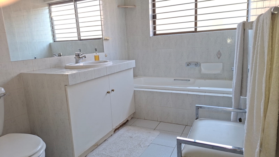 4 Bedroom Property for Sale in Glen Atholl Gauteng