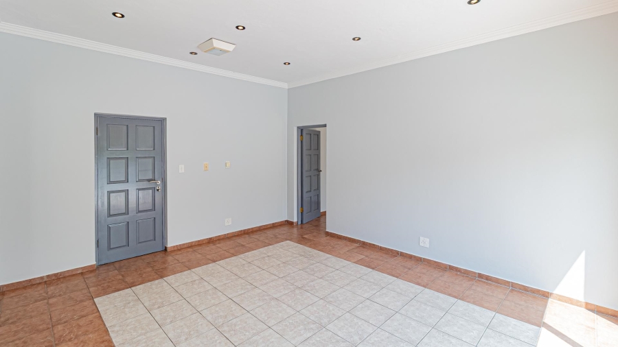 5 Bedroom Property for Sale in Dainfern Gauteng