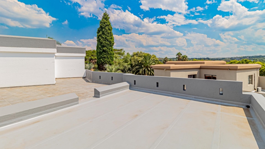 5 Bedroom Property for Sale in Dainfern Gauteng