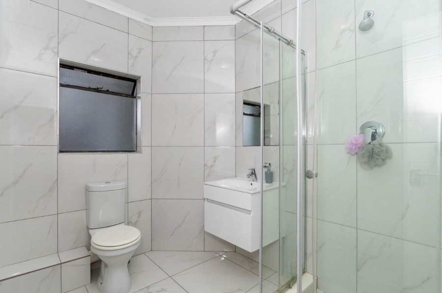2 Bedroom Property for Sale in Linbro Park Gauteng