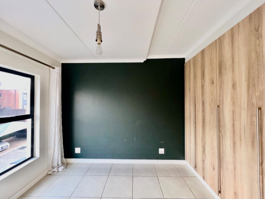 2 Bedroom Property for Sale in Linbro Park Gauteng