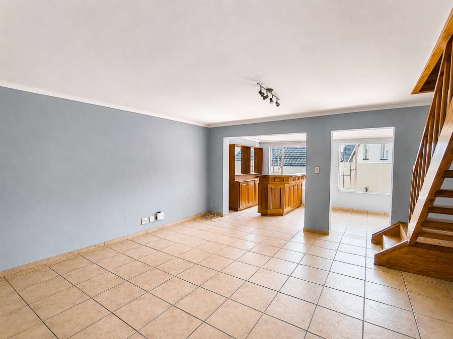 4 Bedroom Property for Sale in Bromhof Gauteng
