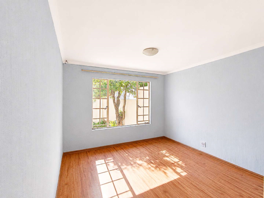 4 Bedroom Property for Sale in Bromhof Gauteng