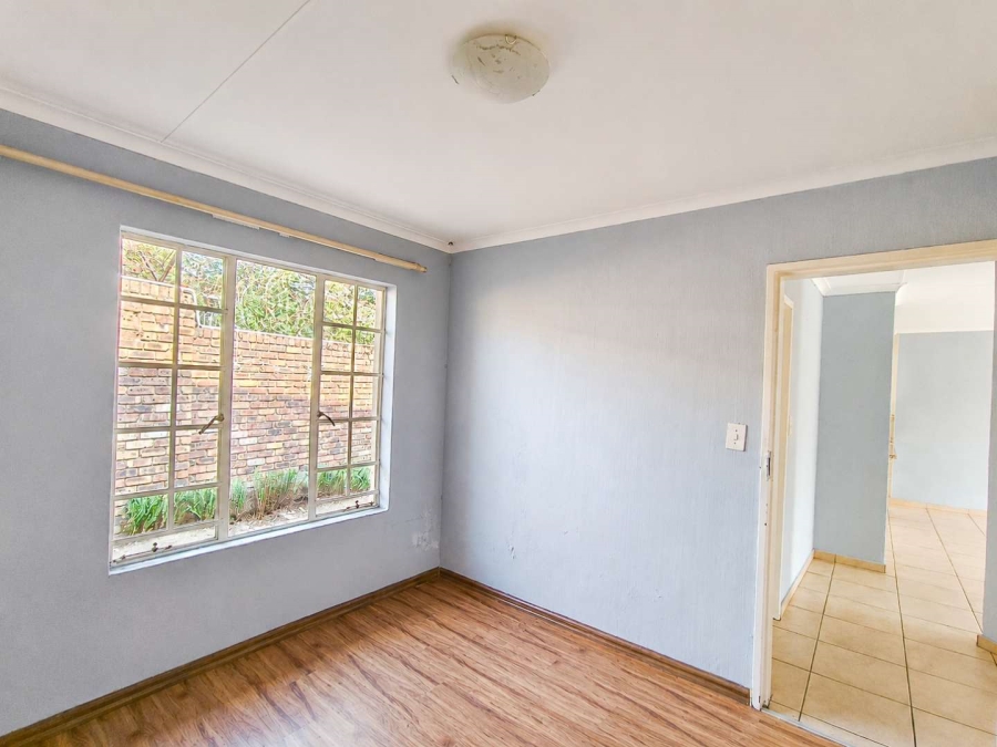 4 Bedroom Property for Sale in Bromhof Gauteng