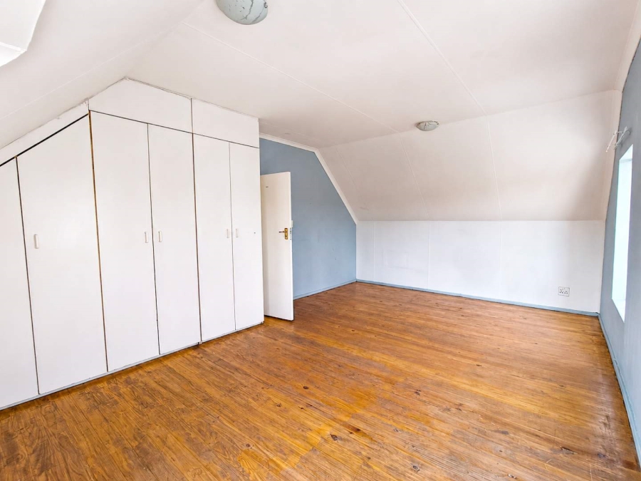 4 Bedroom Property for Sale in Bromhof Gauteng