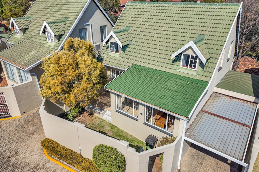 4 Bedroom Property for Sale in Bromhof Gauteng