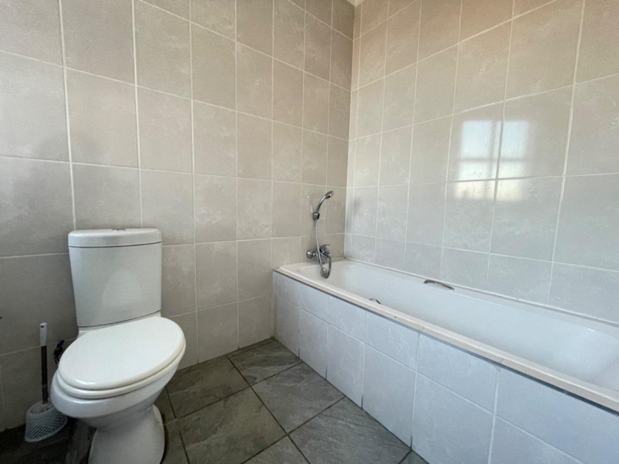 2 Bedroom Property for Sale in Edleen Gauteng