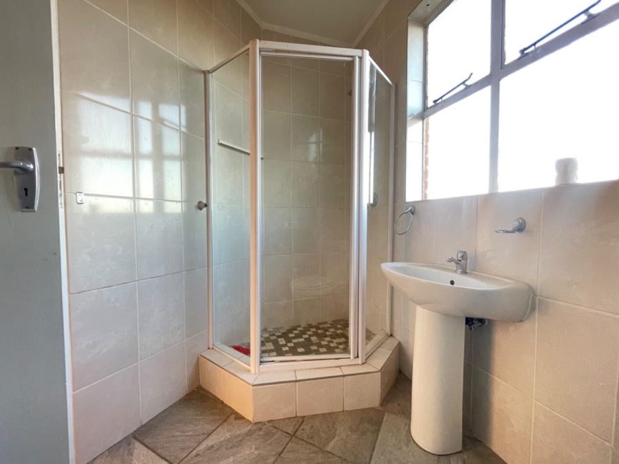 2 Bedroom Property for Sale in Edleen Gauteng