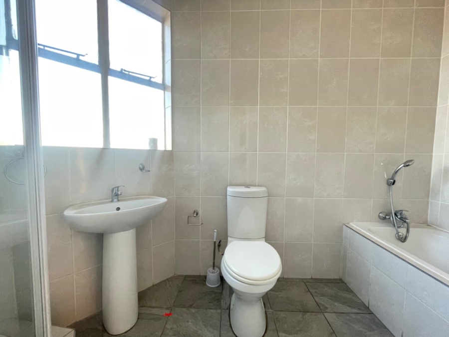 2 Bedroom Property for Sale in Edleen Gauteng