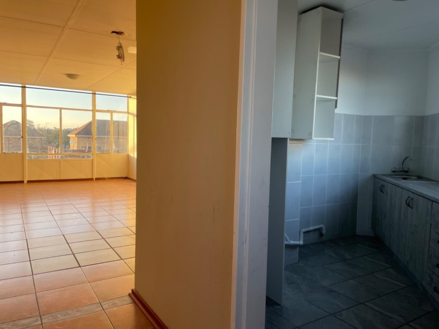 2 Bedroom Property for Sale in Edleen Gauteng
