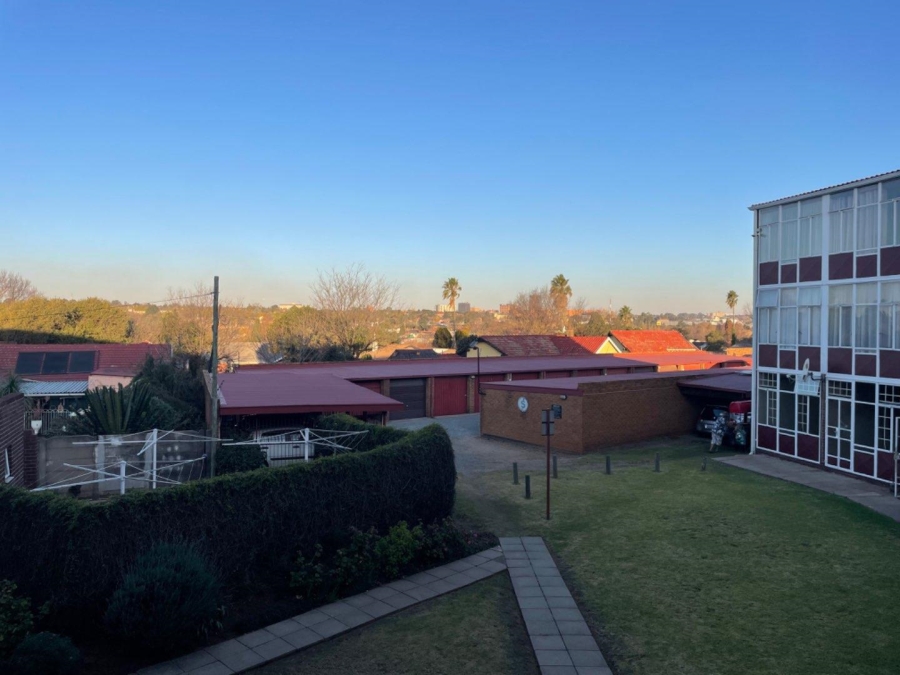 2 Bedroom Property for Sale in Edleen Gauteng