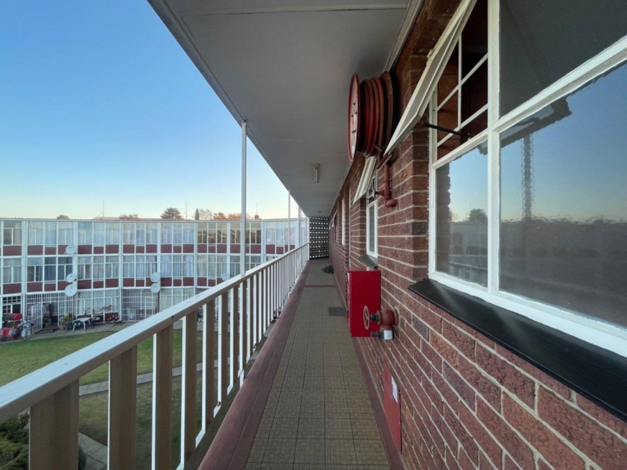 2 Bedroom Property for Sale in Edleen Gauteng