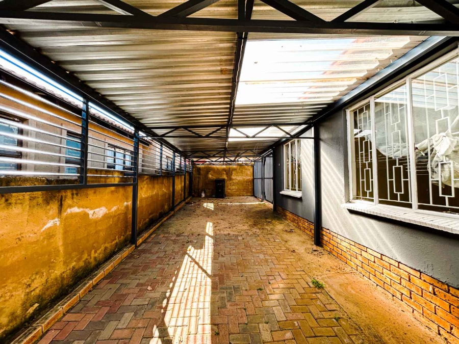 3 Bedroom Property for Sale in Naturena Gauteng
