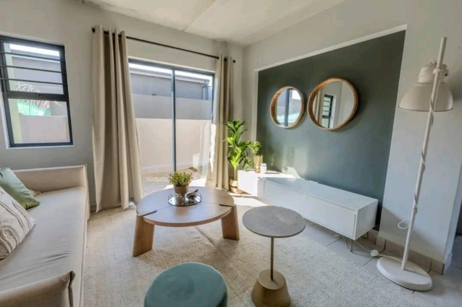 2 Bedroom Property for Sale in Heuweloord Gauteng