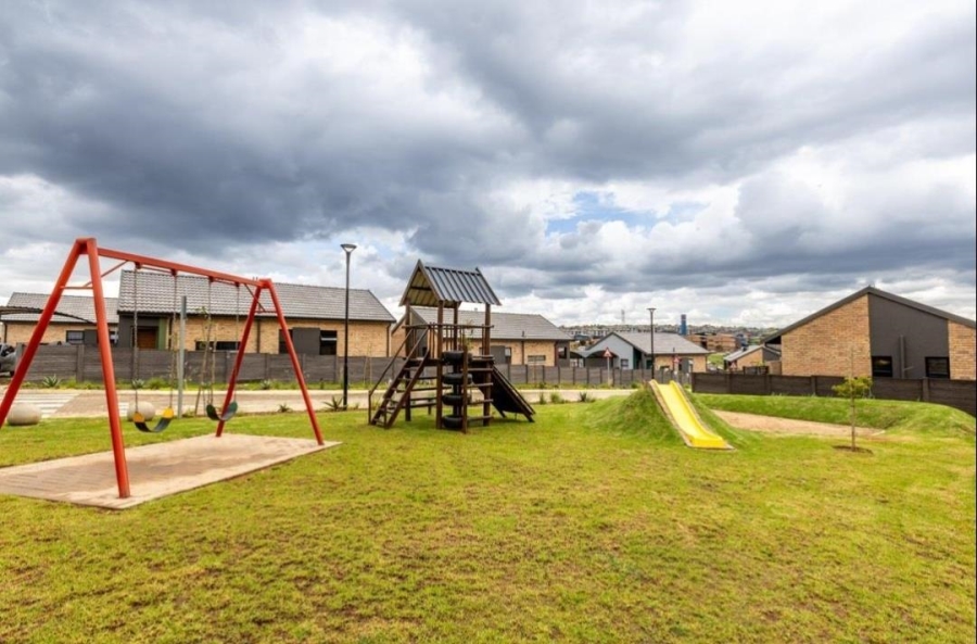 3 Bedroom Property for Sale in Heuweloord Gauteng