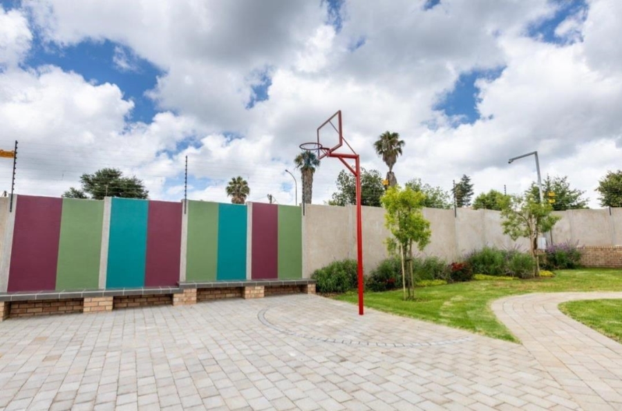 3 Bedroom Property for Sale in Heuweloord Gauteng