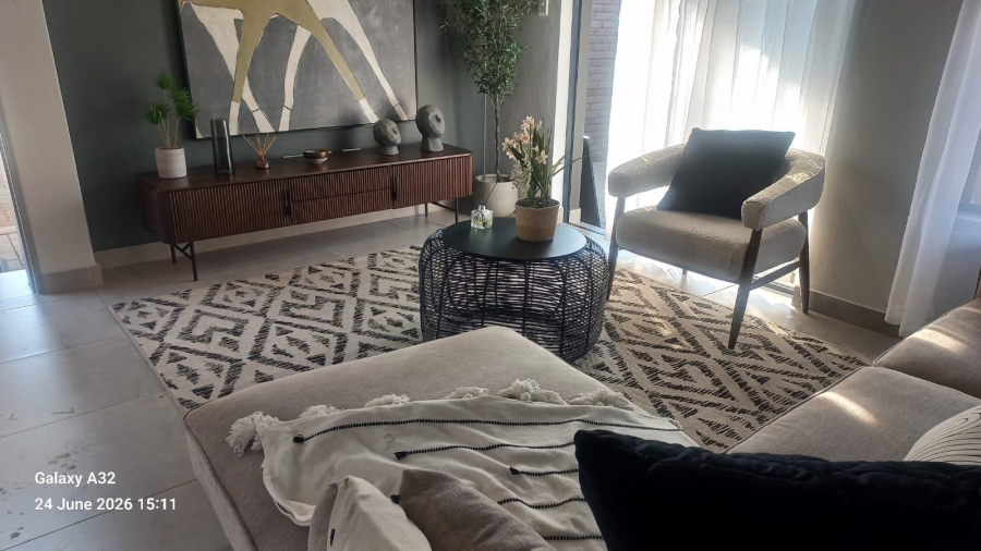 3 Bedroom Property for Sale in Heuweloord Gauteng