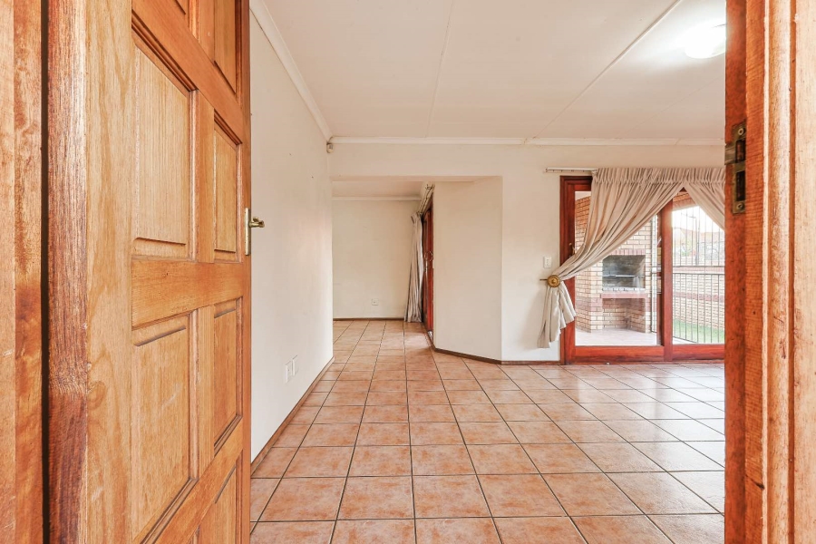 3 Bedroom Property for Sale in Equestria Gauteng