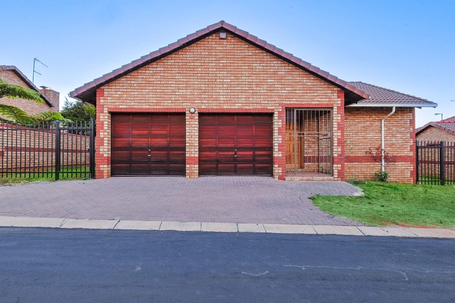 3 Bedroom Property for Sale in Equestria Gauteng