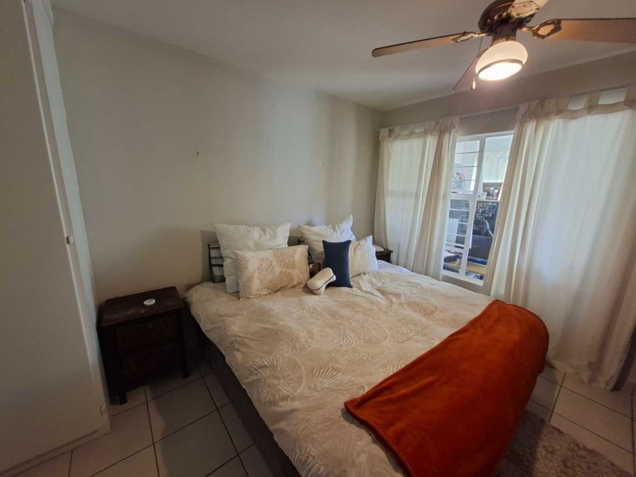 1 Bedroom Property for Sale in Constantia Kloof Gauteng