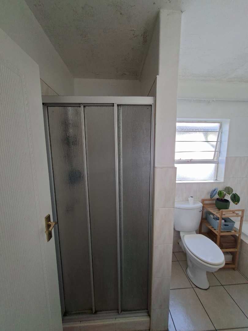 1 Bedroom Property for Sale in Constantia Kloof Gauteng