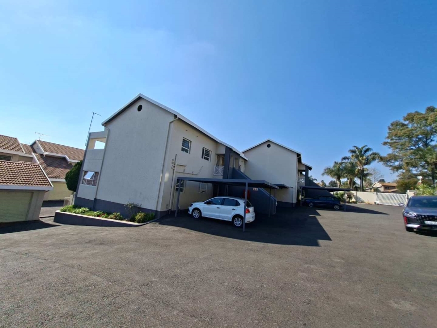 1 Bedroom Property for Sale in Constantia Kloof Gauteng