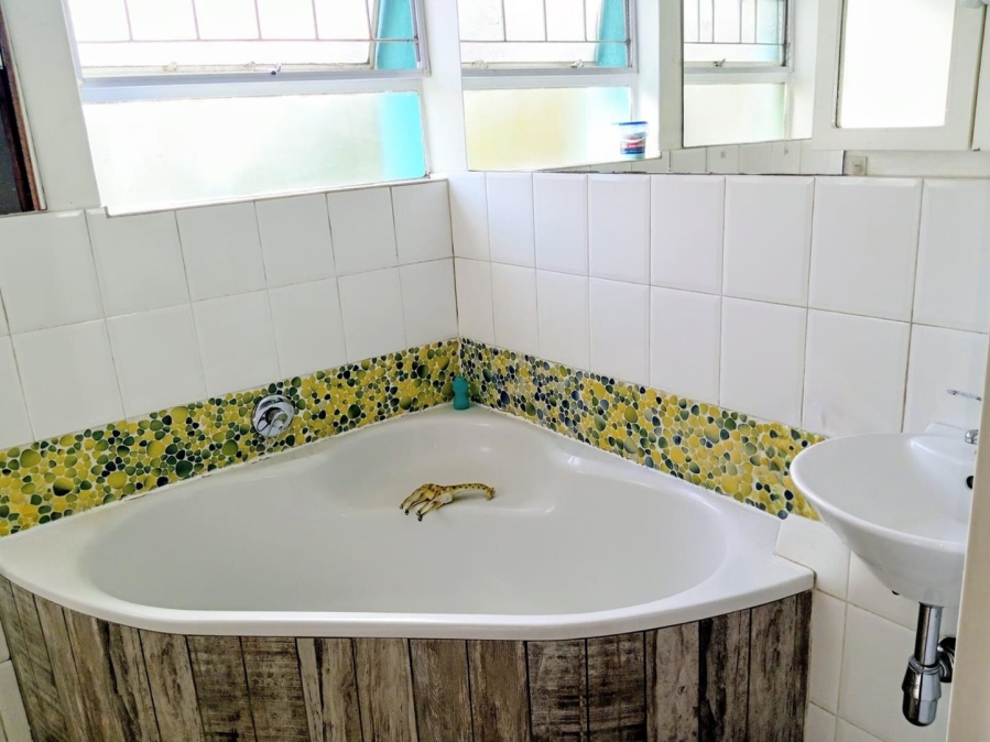 2 Bedroom Property for Sale in Pretoria North Gauteng