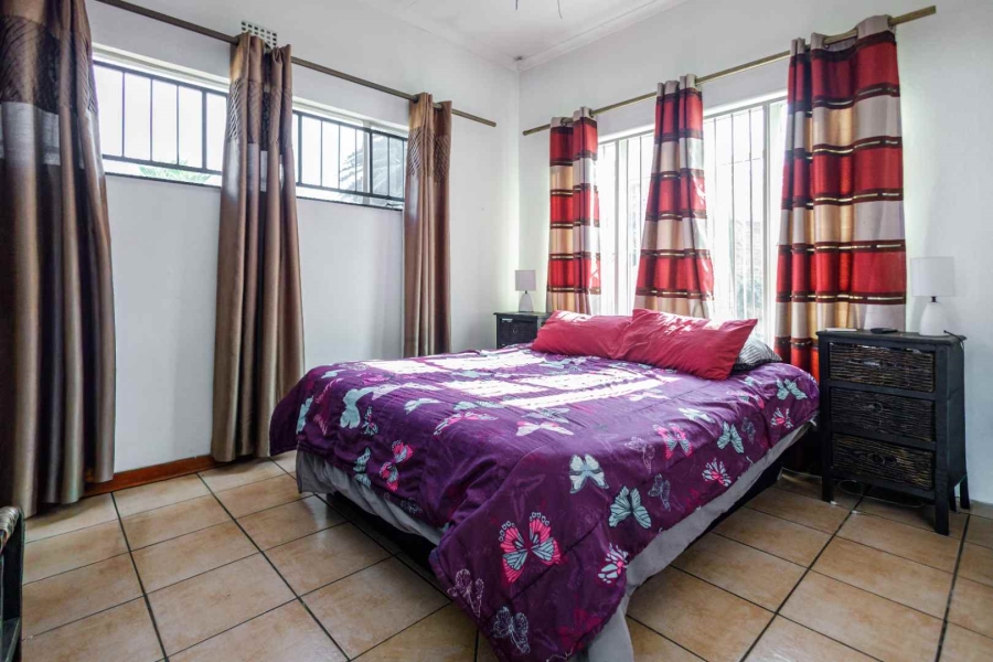 7 Bedroom Property for Sale in Brackenhurst Gauteng