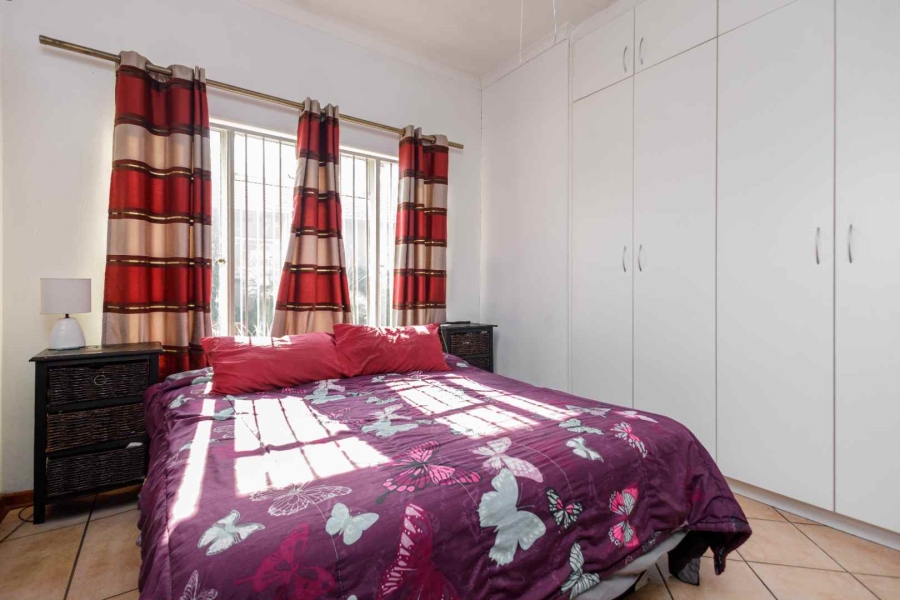7 Bedroom Property for Sale in Brackenhurst Gauteng
