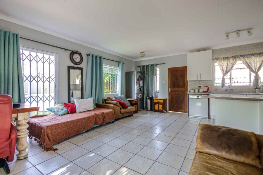 7 Bedroom Property for Sale in Brackenhurst Gauteng