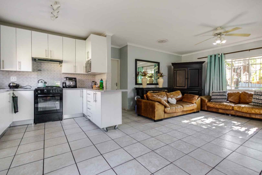 7 Bedroom Property for Sale in Brackenhurst Gauteng