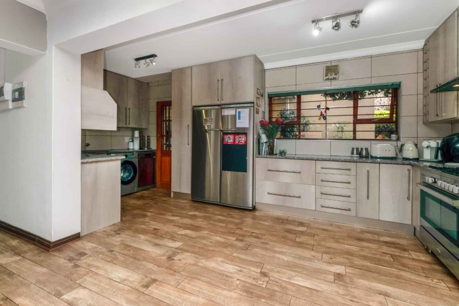 3 Bedroom Property for Sale in Lonehill Gauteng