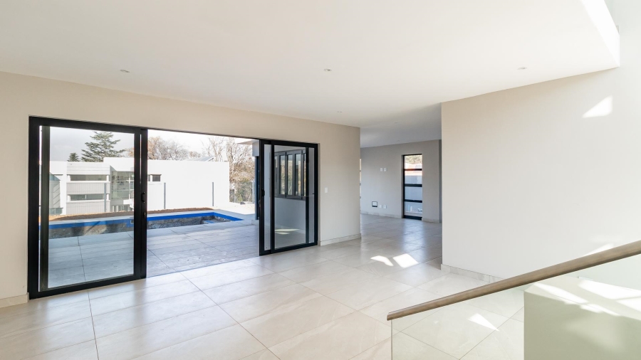 5 Bedroom Property for Sale in Bryanston Gauteng