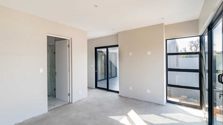 5 Bedroom Property for Sale in Bryanston Gauteng
