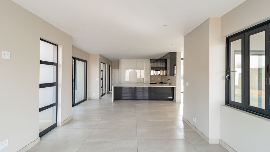 5 Bedroom Property for Sale in Bryanston Gauteng