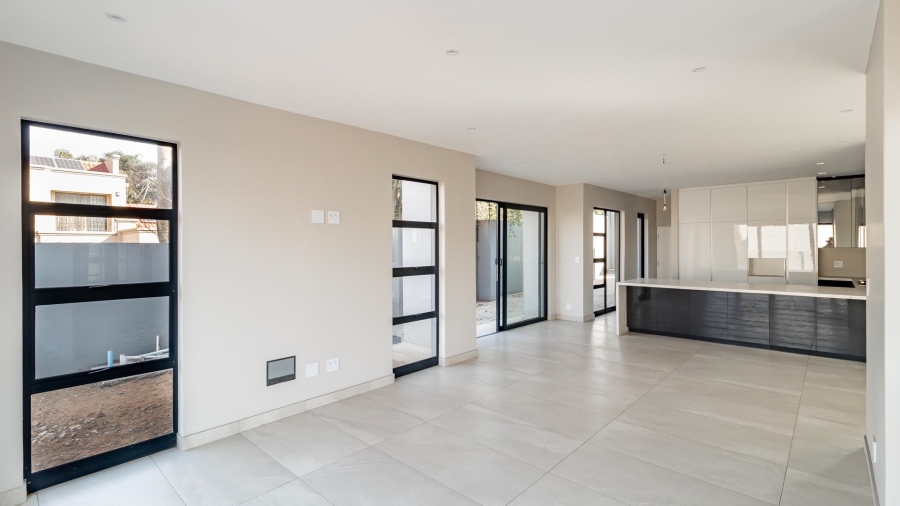 5 Bedroom Property for Sale in Bryanston Gauteng