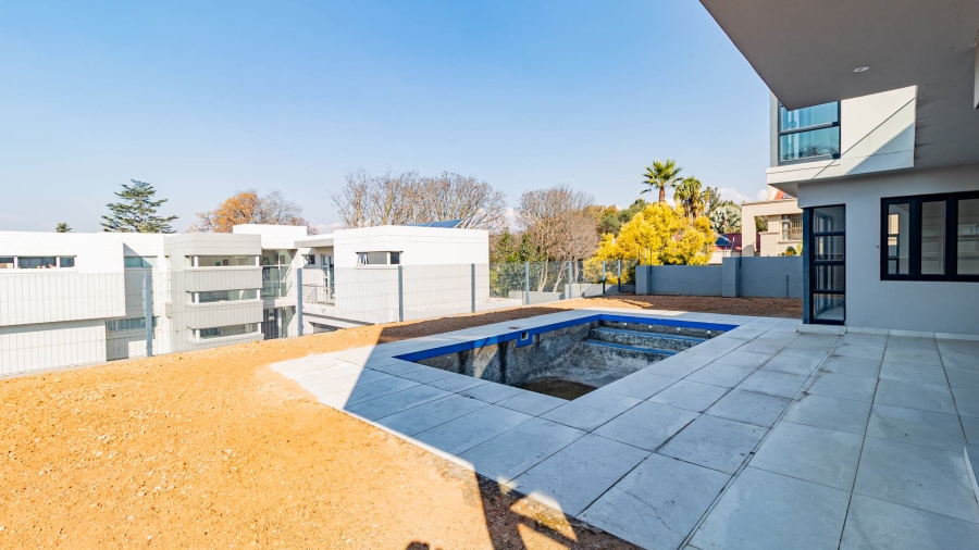 5 Bedroom Property for Sale in Bryanston Gauteng