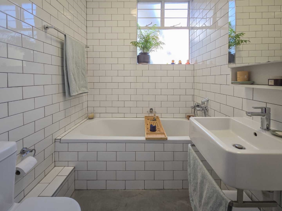 To Let 2 Bedroom Property for Rent in Illovo Gauteng