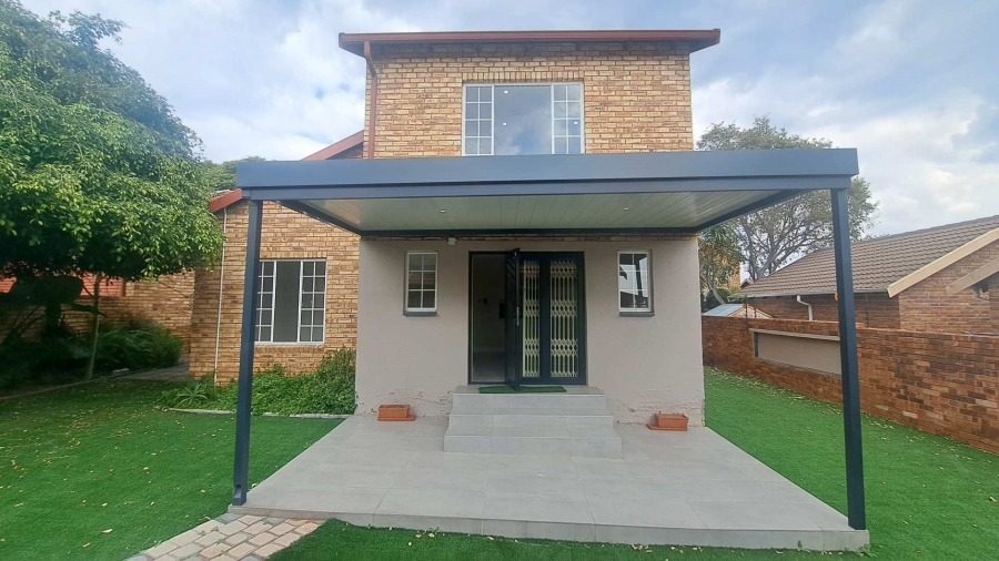 To Let 3 Bedroom Property for Rent in Wilgeheuwel Gauteng